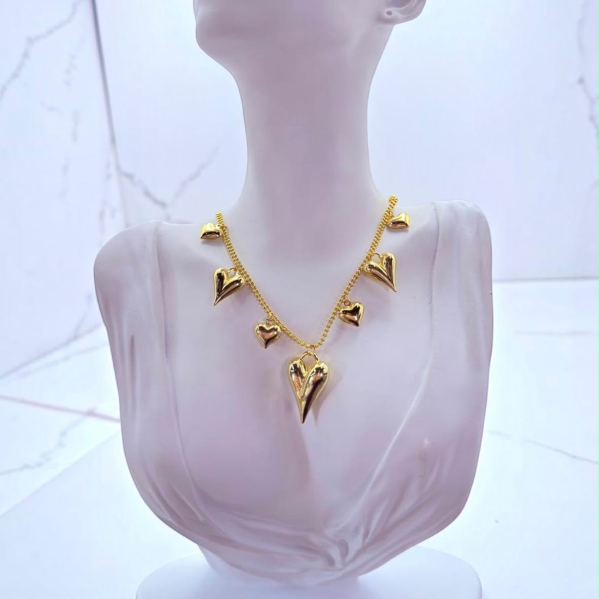 COLLAR